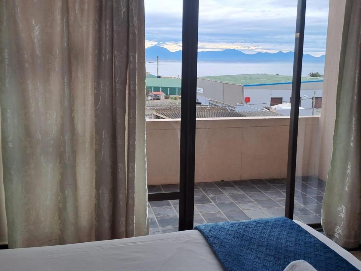 Green Door Guest House Mosselbaai Kamer foto