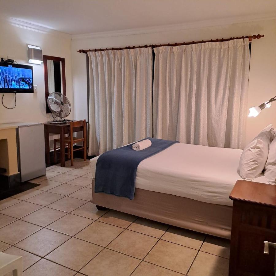 Green Door Guest House Mosselbaai Buitenkant foto